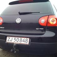 VW  Golf 5 1,6 FSI Sport 6G