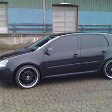 VW  Golf 5 1,6 FSI Sport 6G