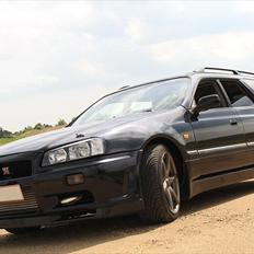 Nissan Stagea RS FOUR V