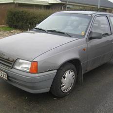 Opel Kadett E 1.3 S Skrottet