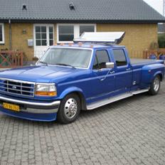 Ford F350 CREWCAB