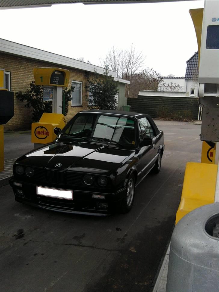 BMW 325i E30 CAB solgt! - Her er lige et vinter billede af bilen med hardtop og vinterfælge billede 15