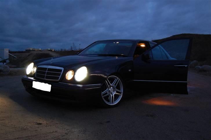 Mercedes Benz E50 AMG - Designo billede 6