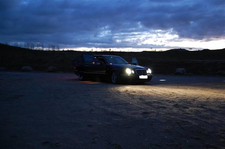 Mercedes Benz E50 AMG - Designo billede 9