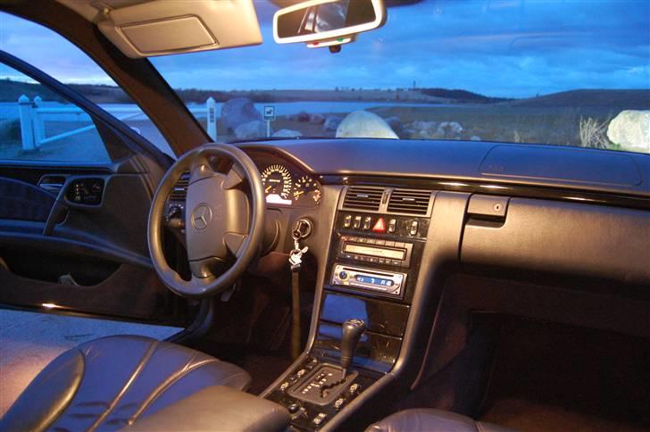 Mercedes Benz E50 AMG - Designo billede 11