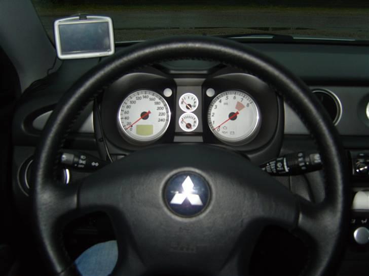 Mitsubishi Outlander Intense billede 12