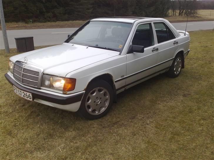 Mercedes Benz 190 (Solgt) billede 2