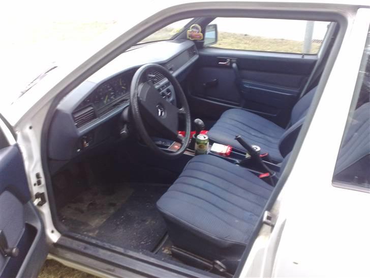 Mercedes Benz 190 (Solgt) billede 6