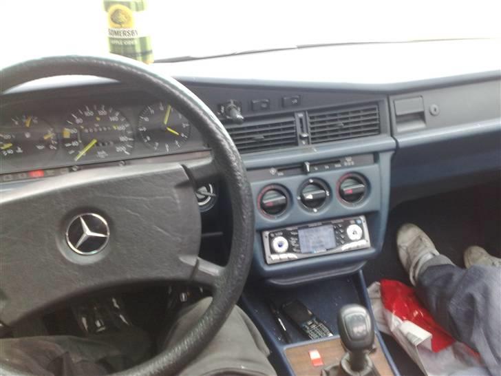Mercedes Benz 190 (Solgt) billede 8
