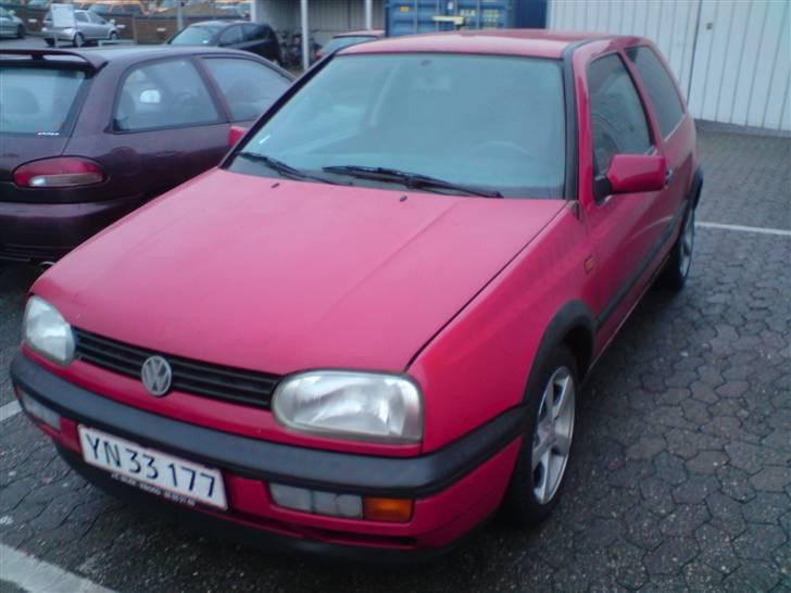 VW Golf III - Som den så ud da jeg købte den i Januar 2009. billede 20