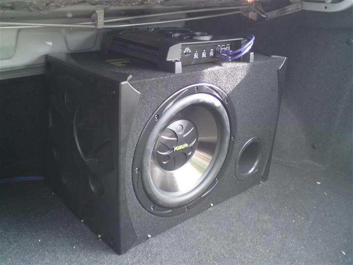 Toyota carina e billede 9