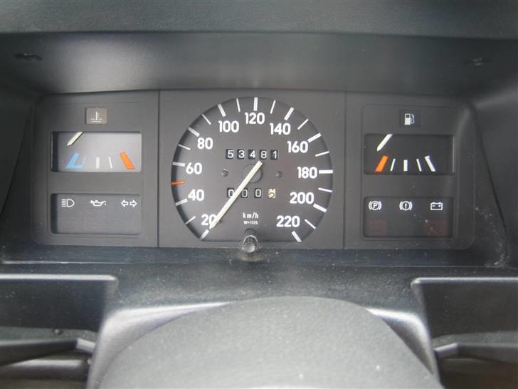 Opel Kadett E 1.3 S Skrottet billede 5