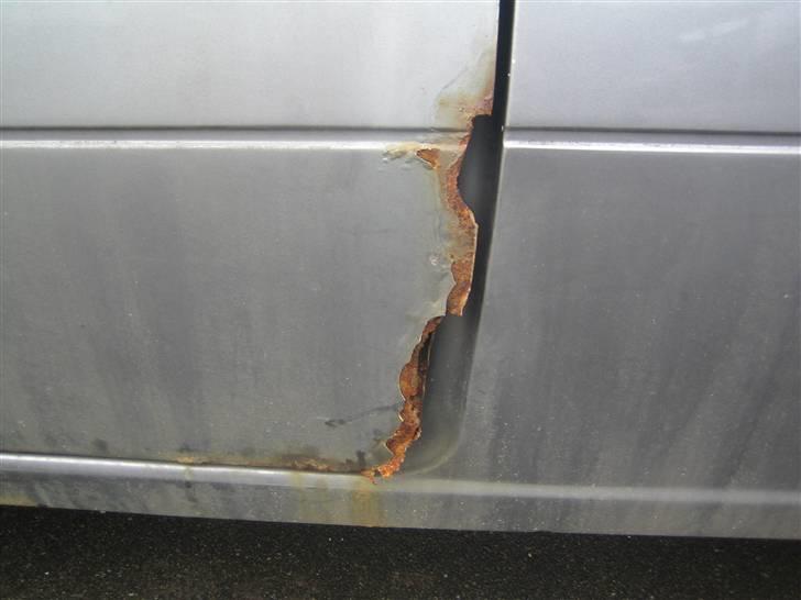 Opel Kadett E 1.3 S Skrottet - rust i venstre dør billede 9