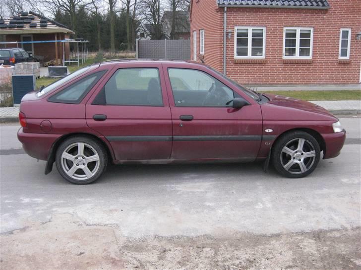 Ford Escort DØD!!!! billede 2