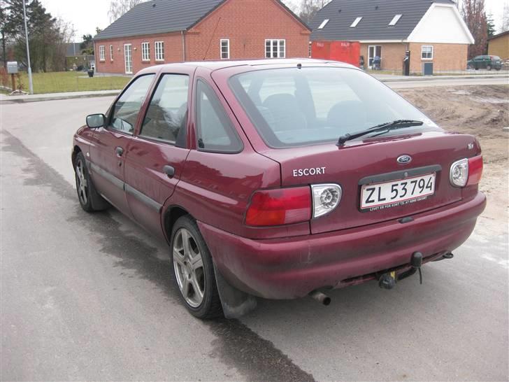 Ford Escort DØD!!!! billede 3