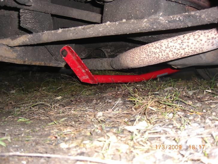 Opel Corsa A - afstivning af undervogn efter sænkning billede 8