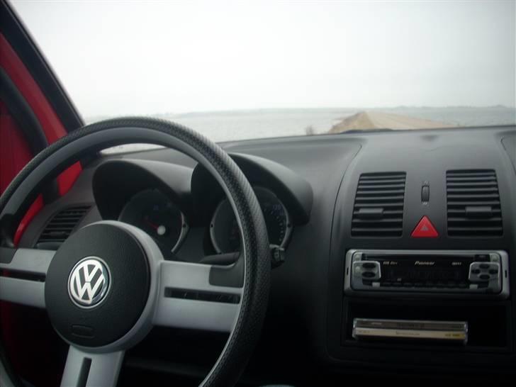 VW LUPO 3L TDI - i forhold til alle de andre "øko" ræser, så synes jeg at kvaliteten er meget bedre i lupo´en  billede 16