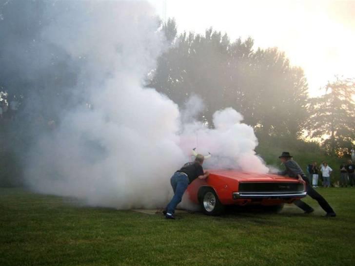 Dodge Charger 383 4 bbl - Herre brænder i 2007. billede 4