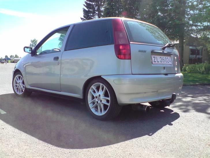 Fiat Punto 1,2 8v - Trækket bliver ikke fjernet selvom det er grimt, skal bruge det desværre billede 5