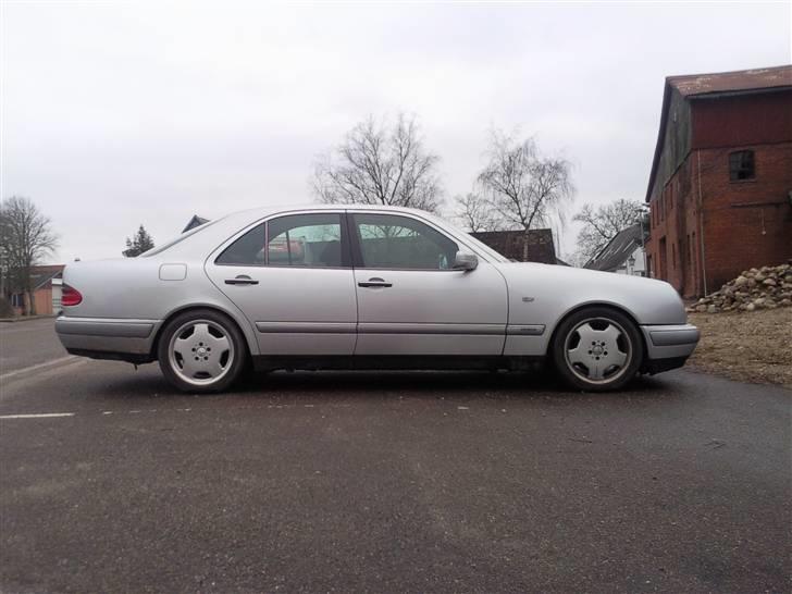 Mercedes Benz E290 Solgt billede 2