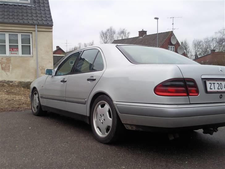 Mercedes Benz E290 Solgt billede 3