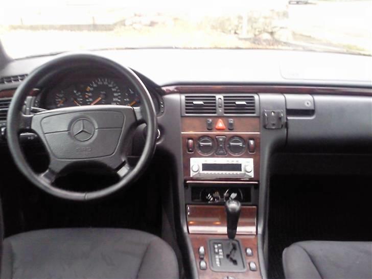 Mercedes Benz E290 Solgt billede 4