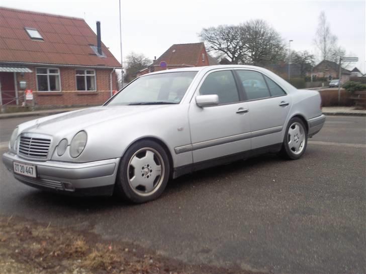 Mercedes Benz E290 Solgt billede 6