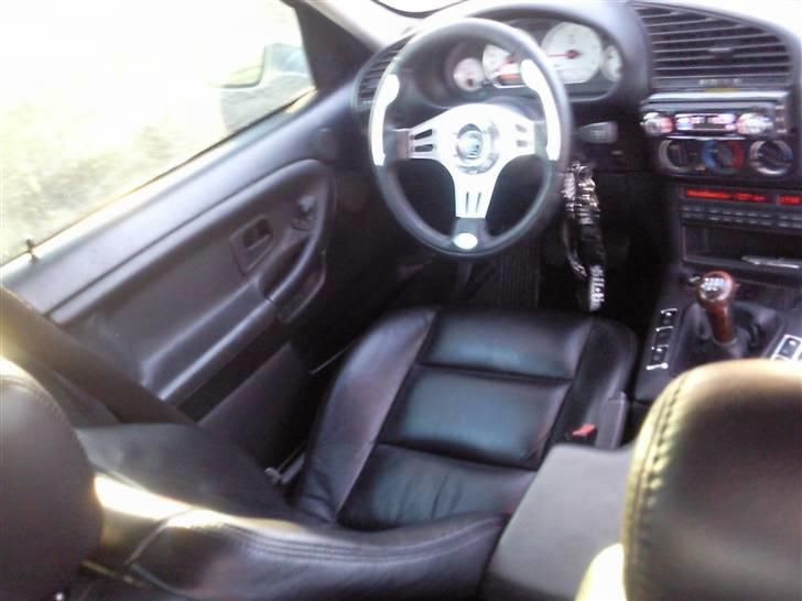 BMW 325i Solgt billede 3