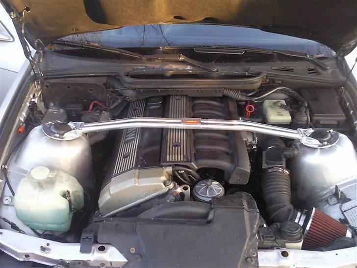 BMW 325i Solgt billede 7