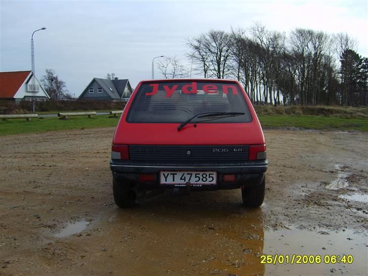 Peugeot 205 (Byttet Væk) - før der kom tonede ruder i billede 3