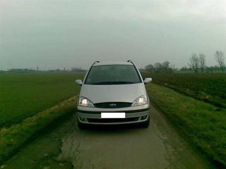 Ford Galaxy billede 1