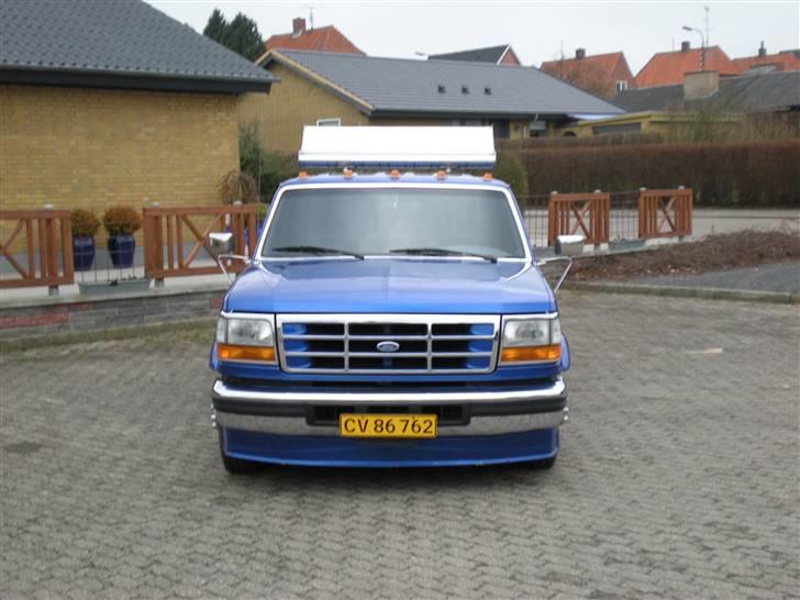 Ford F350 CREWCAB billede 2
