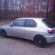 Peugeot 306