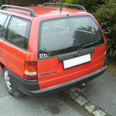 Opel Astra Caravan - SOLGT