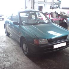 Toyota Starlet 1,3XLi(Solgt)