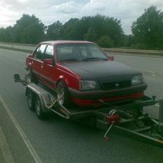 Opel ASCONA 2.0I GT SPORT