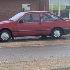 Ford Sierra 1,6 cl SKROTTET