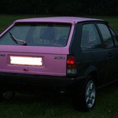 VW Polo - LYSERØD<3 solgt