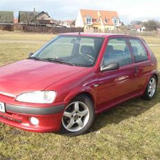 Peugeot 106 1,6 GTI