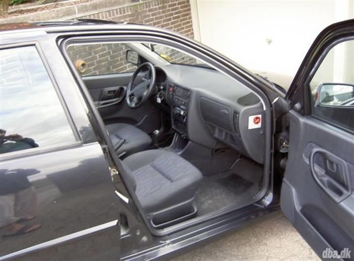 VW Polo Classic 6KV Sport - Valur kabine som er som ny overalt ingen hulder osv billede 14