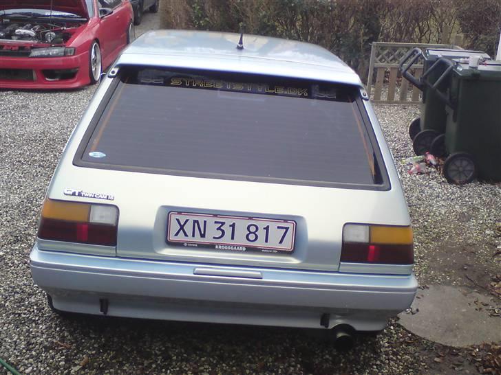 Toyota Corolla GT *SOLGT* - semi-clean røv billede 3