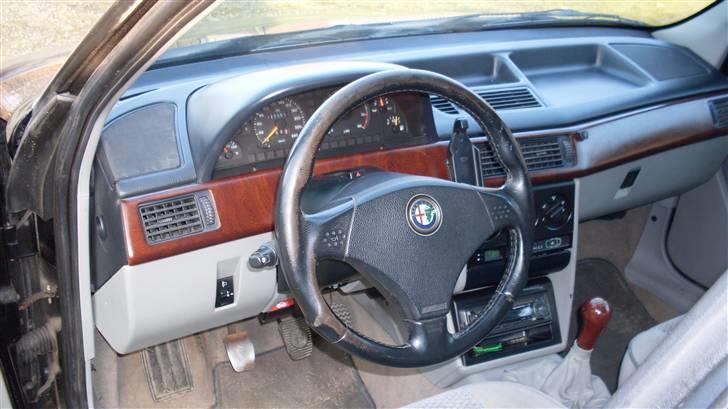 Alfa Romeo 155  - den ser nok ud som alle andre men meget velholdt... billede 6