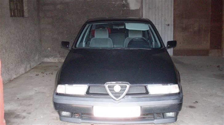 Alfa Romeo 155  - Garage bil... Der har den det bedst... ;) billede 9