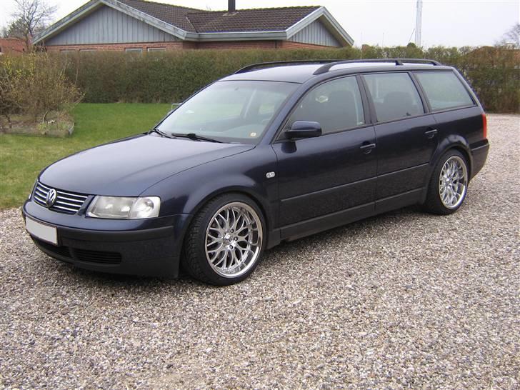 VW Passat Limo *Solgt* - Den nye vogn med de nye fælge :P billede 11