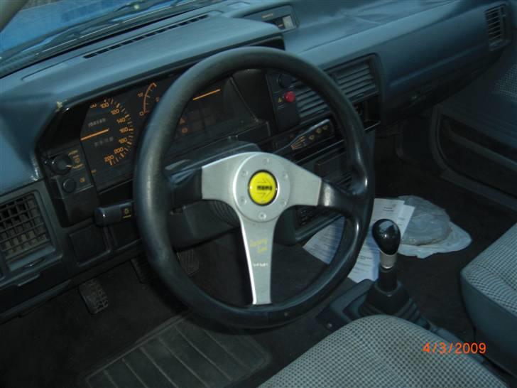 Mazda 323 LX 1,5 solgt billede 8