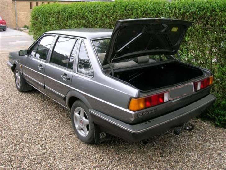 VW Passat 32B (opstaldet) billede 3