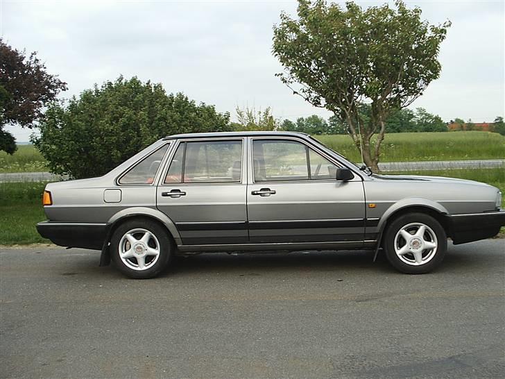 VW Passat 32B (opstaldet) billede 10