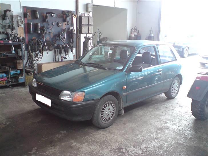 Toyota Starlet 1,3XLi(Solgt) billede 6