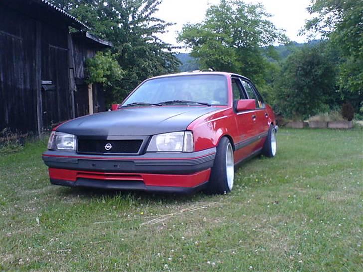 Opel ASCONA 2.0I GT SPORT billede 1