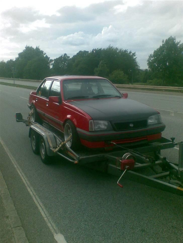 Opel ASCONA 2.0I GT SPORT billede 3